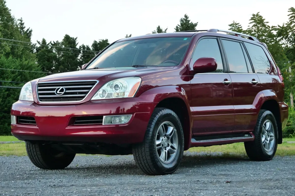 Explore the 2008 Lexus GX470: A Blend of Luxury and Capability